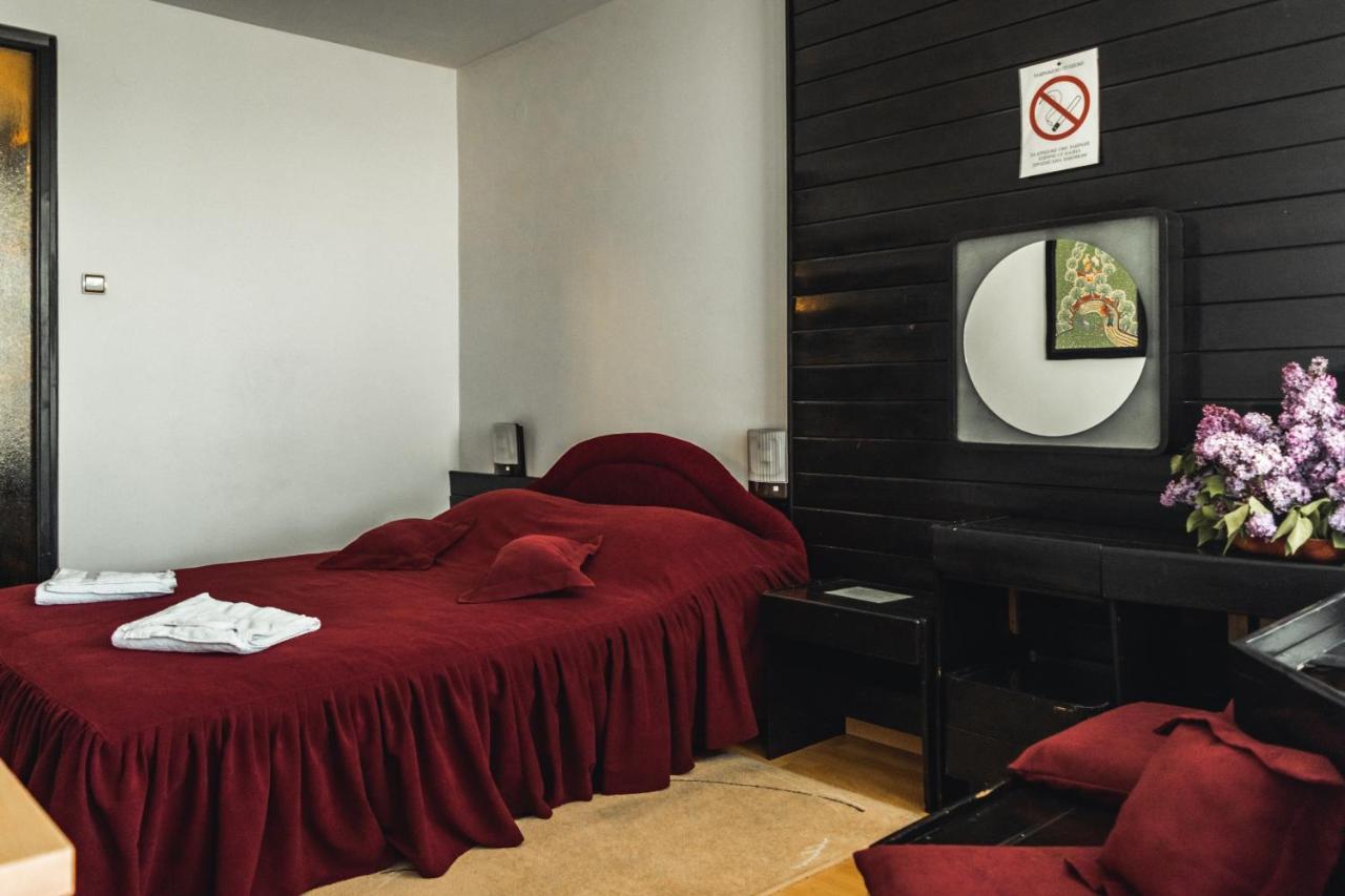 Hotel Lepenski Vir Доні-Мілановац Екстер'єр фото