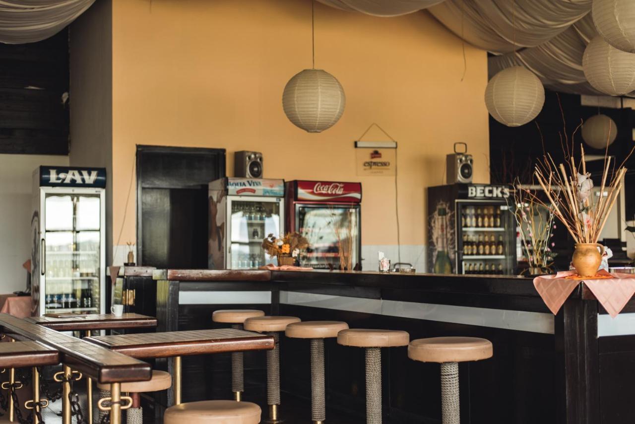 Hotel Lepenski Vir Доні-Мілановац Екстер'єр фото