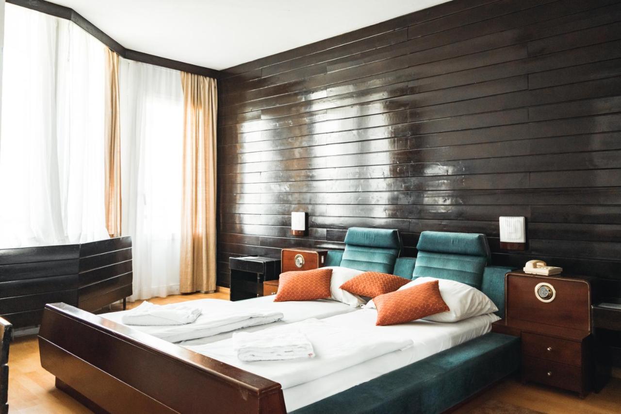 Hotel Lepenski Vir Доні-Мілановац Екстер'єр фото